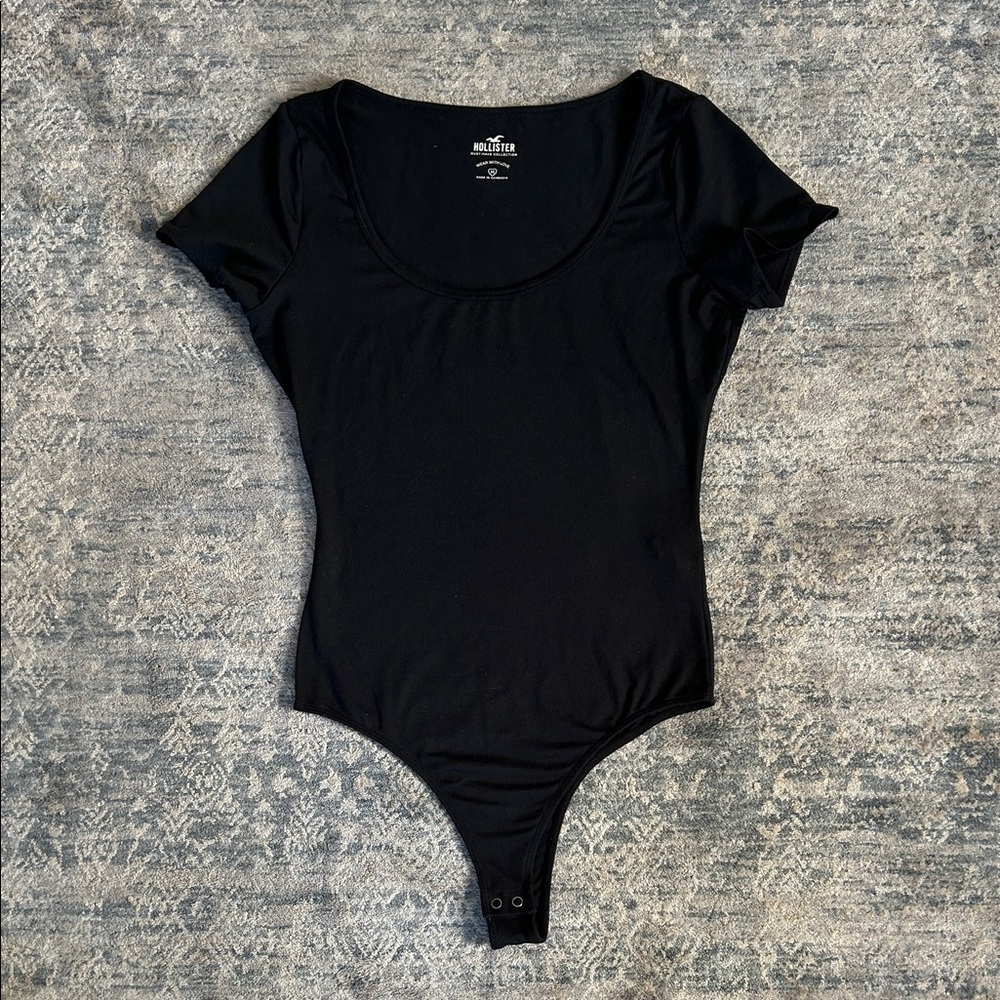Hollister Black Scoop Neck Bodysuit